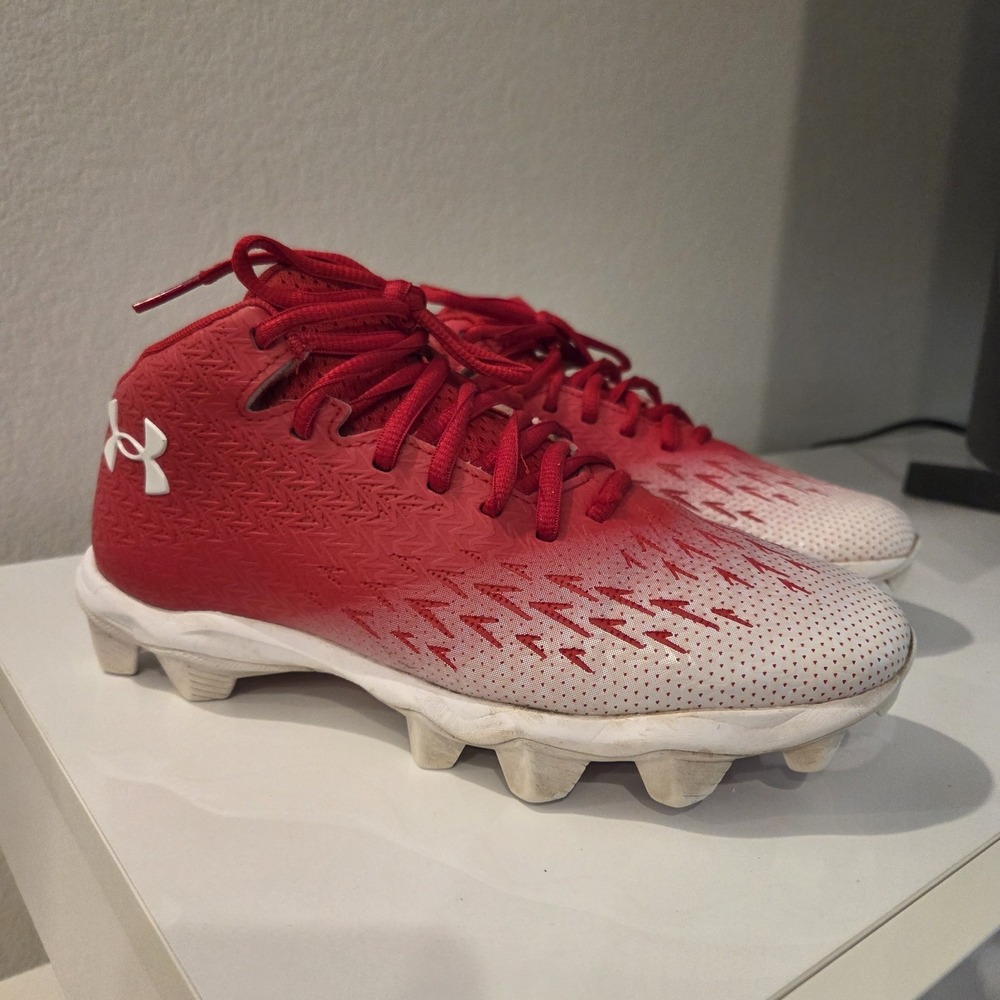Under Armour Spotlight Franchise RM 4.0 Red Football Cleats Youth 5.5Y